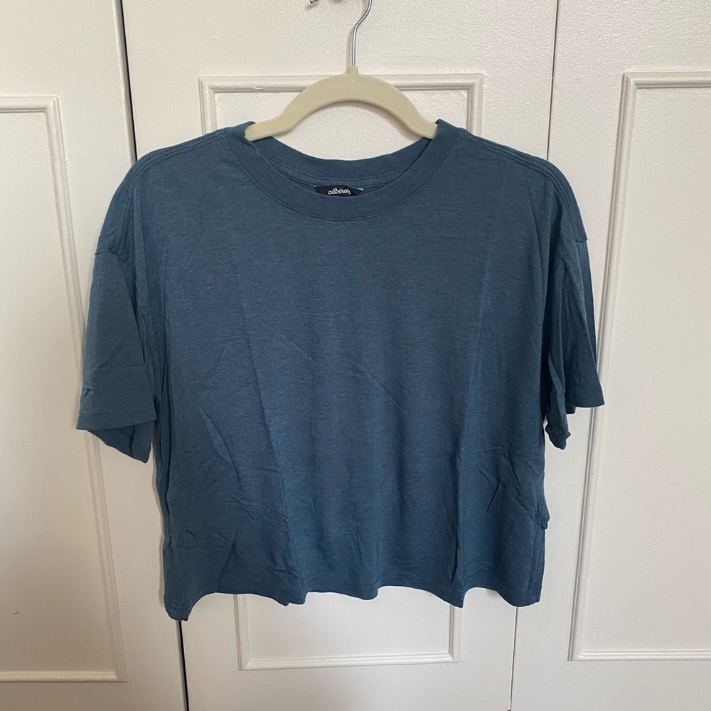 Blue Cropped Allbirds T Shirt